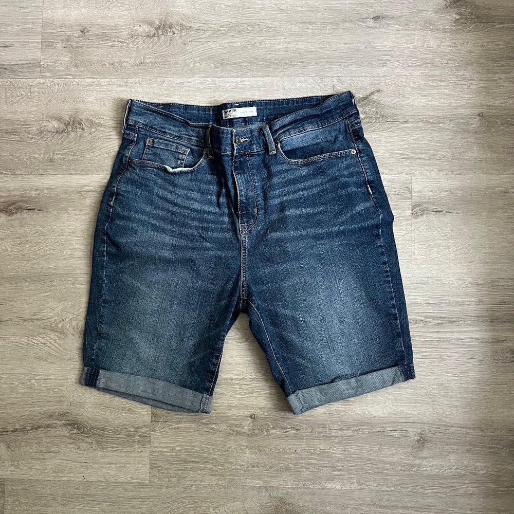 Plus Size Levi's® Shaping Bermuda Shorts sz 16 color blue